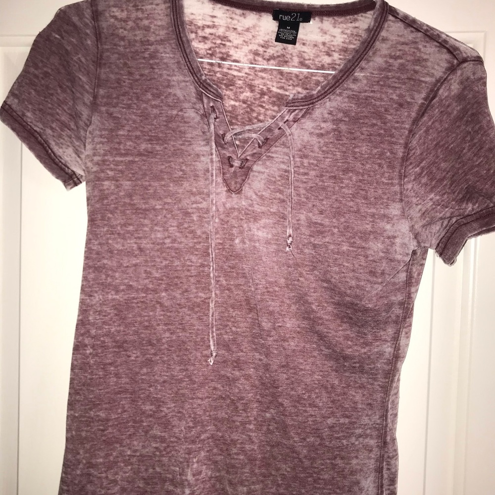 Laced up tee